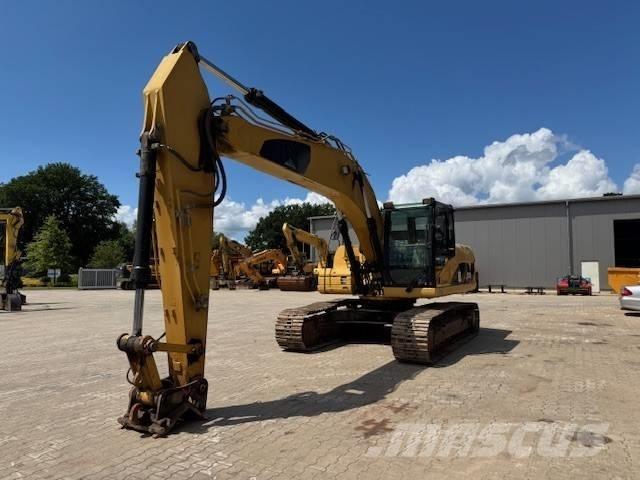 CAT 323 D L 대형 굴삭기 29톤 이상