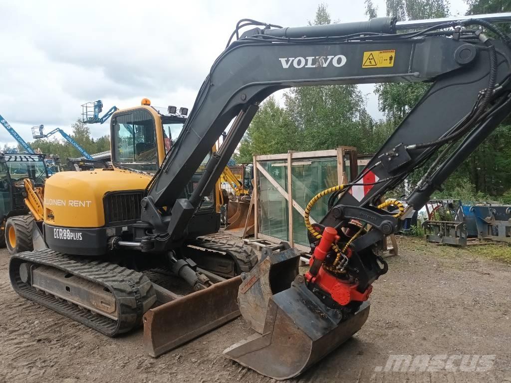 Volvo ECR 88 PLUS 중형굴삭기 7톤-28톤