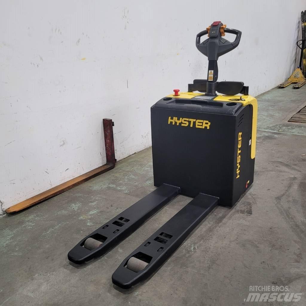 Hyster P 2.0 UTS 로우 리프터(승강대 포함)