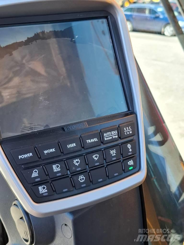 Hyundai HX235 LCR 대형 굴삭기 29톤 이상