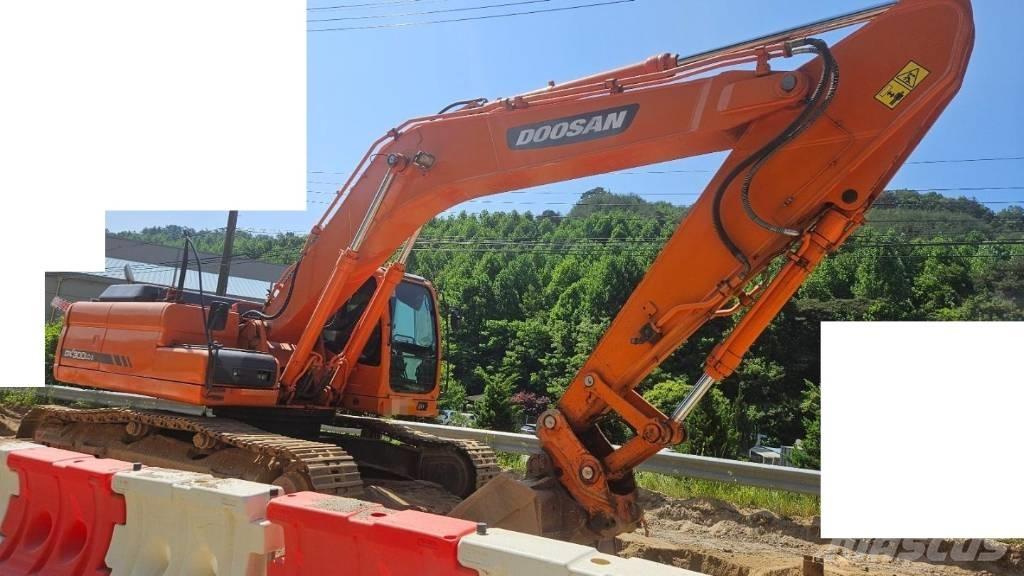 Doosan DX 300 LC 대형 굴삭기 29톤 이상