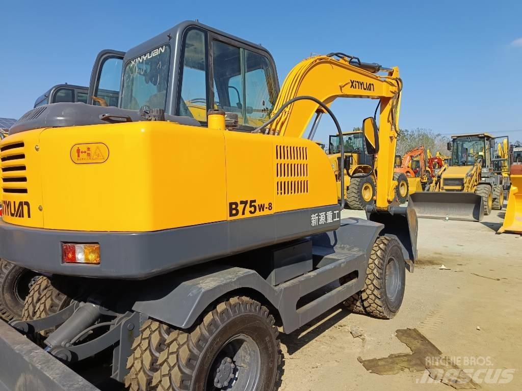 Xinyuan XYB75W-9 대형 굴삭기 29톤 이상