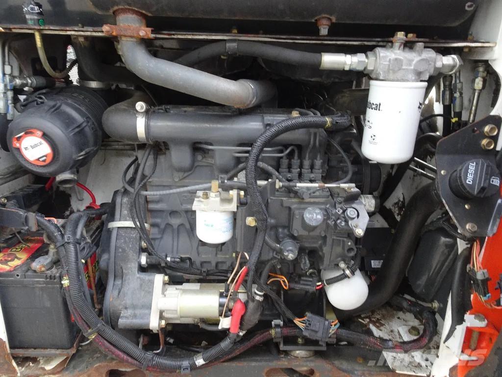 Bobcat T110  스키드로더