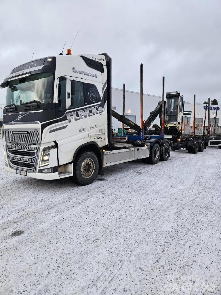 Volvo FH16 목재 트럭