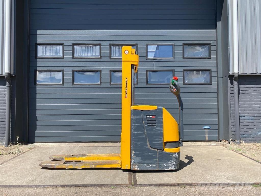 Jungheinrich EJC12 포크리프트