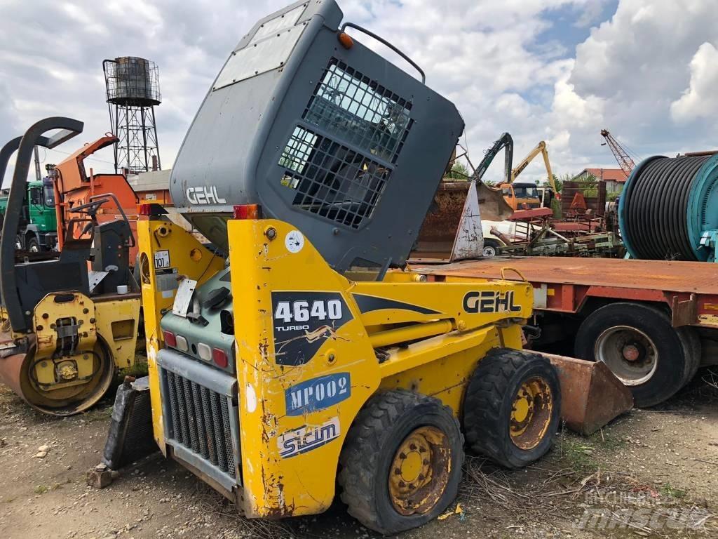 Gehl 4640 FOR PARTS  스키드로더