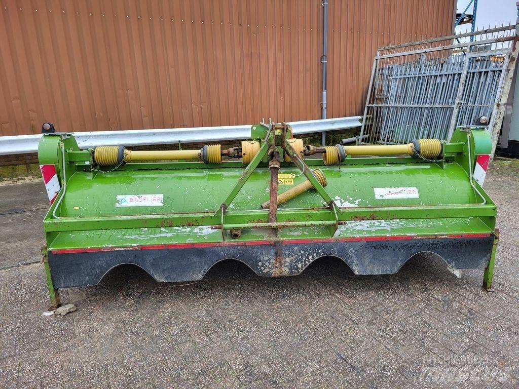 Baselier LKB 320 자동차