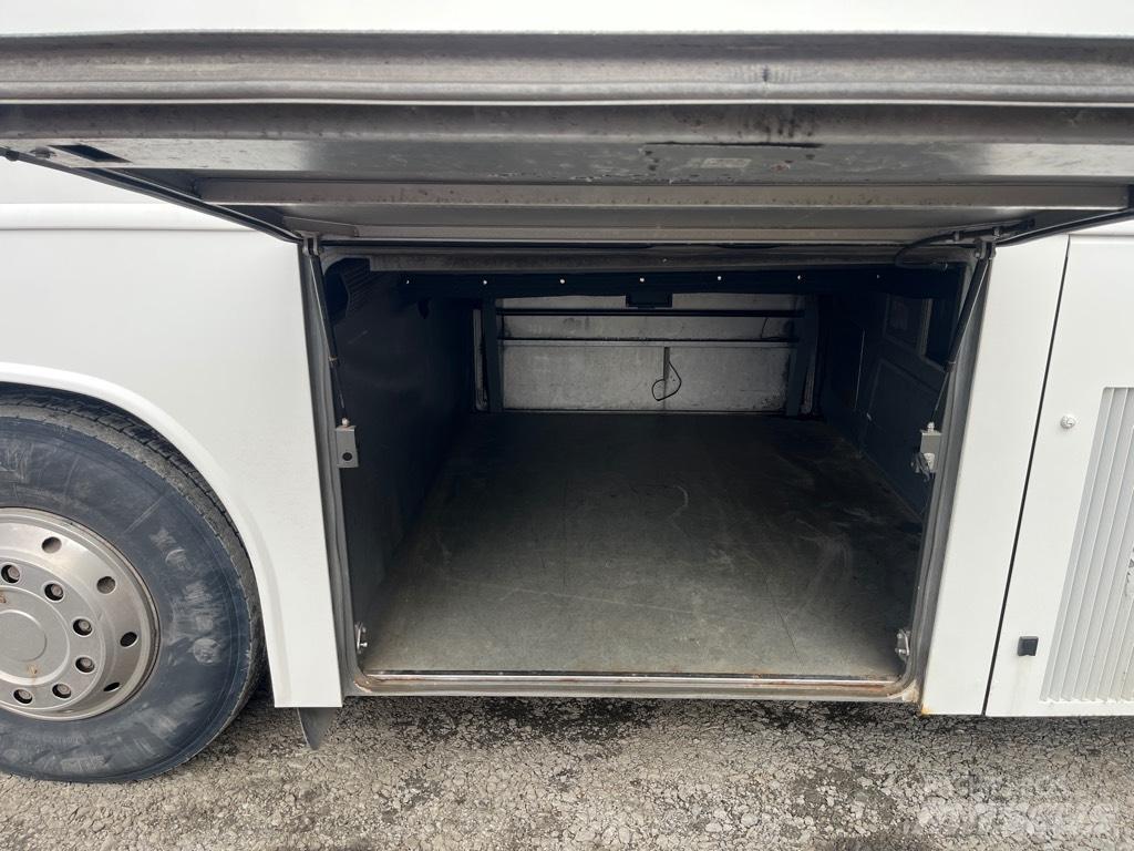 Volvo 9700H B12M 코치(장거리 버스)