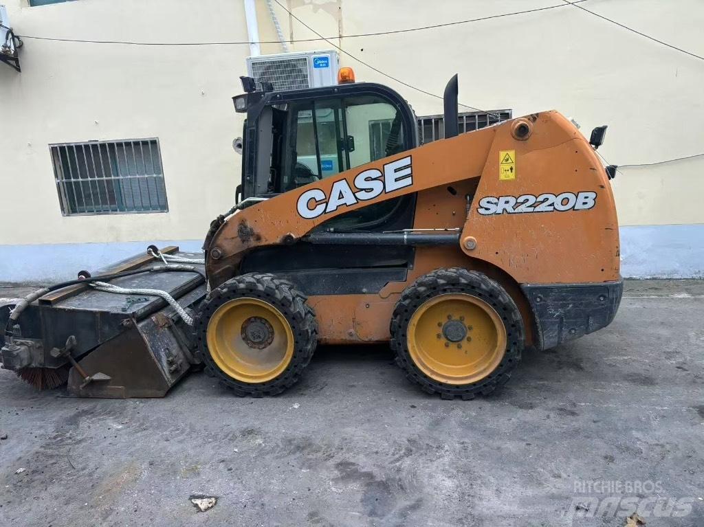 CASE SR 220B  스키드로더