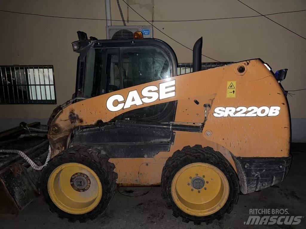 CASE SR 220B  스키드로더