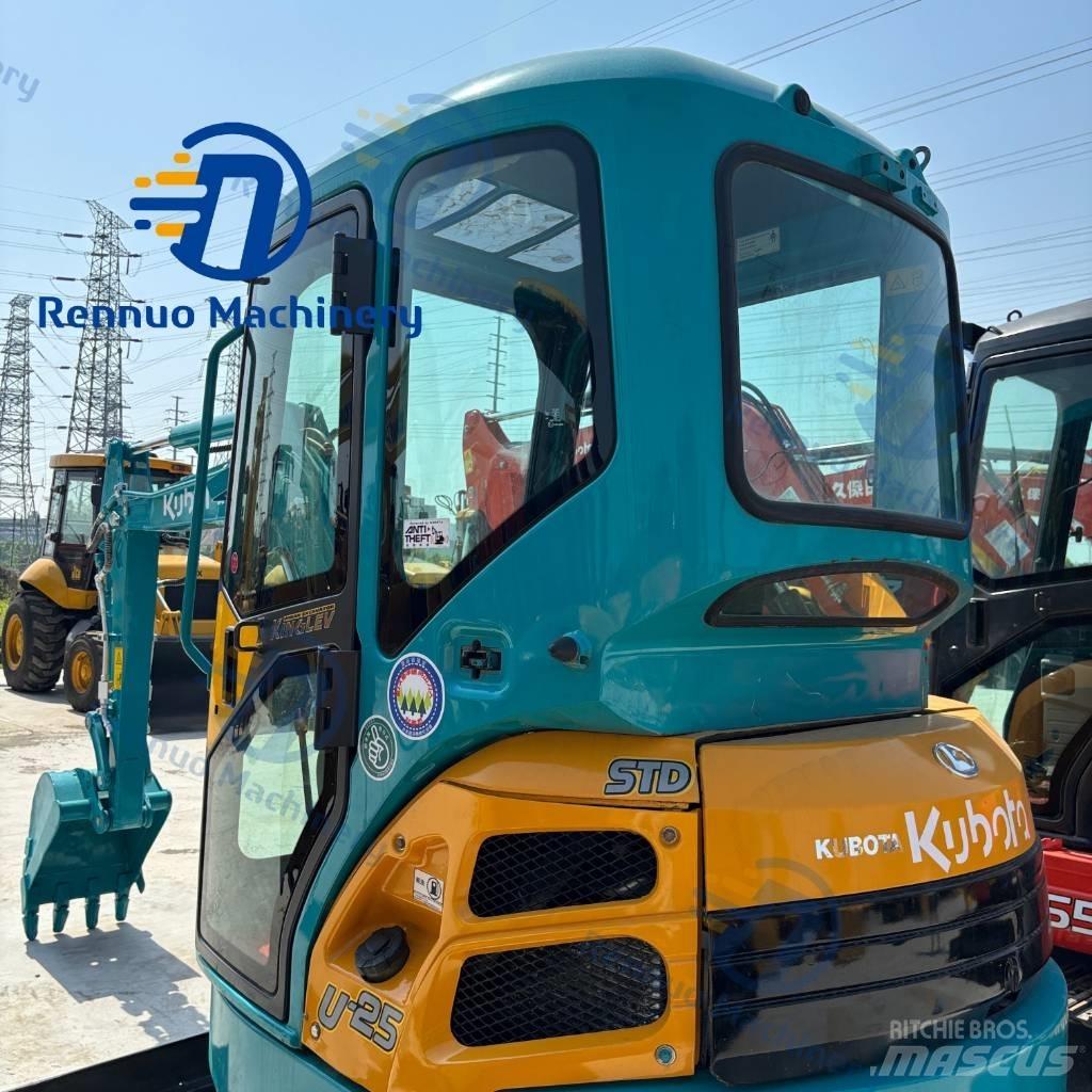 Kubota U 25 소형 굴삭기 7톤 미만