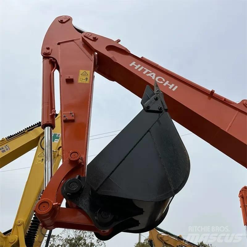 Hitachi ZX 60 소형 굴삭기 7톤 미만