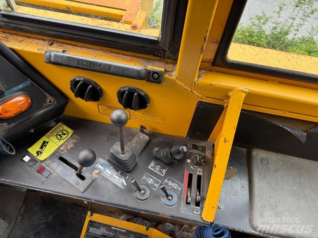 Volvo BM A 35 연결식 홀러