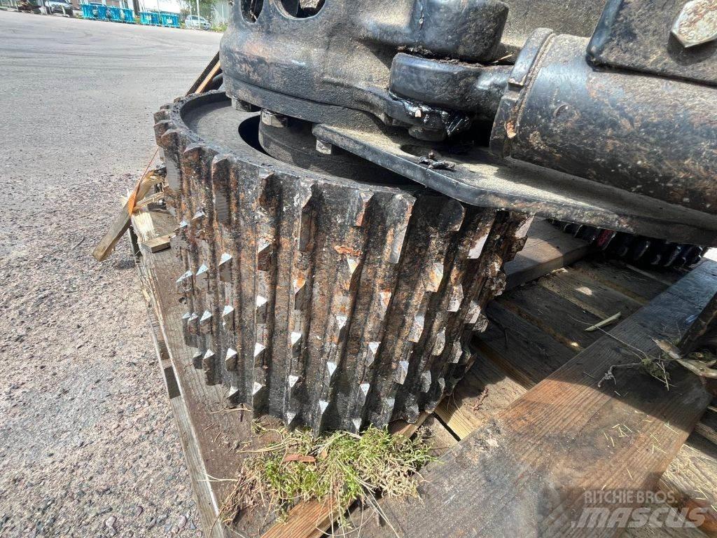 Komatsu S92 하비스터 헤드