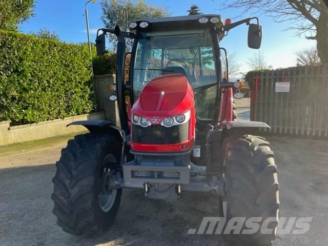 Massey Ferguson 5712 트랙터