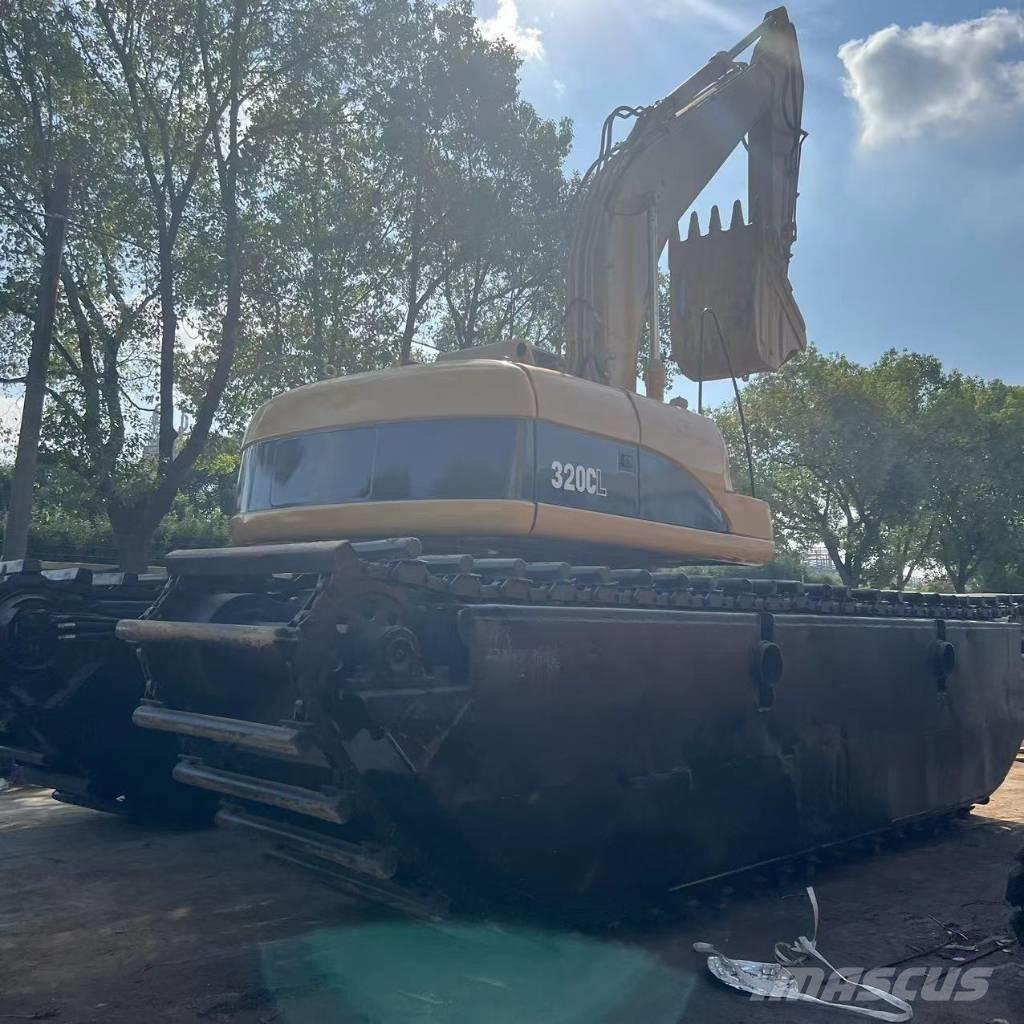 CAT 320 C 수륙양용 굴삭기
