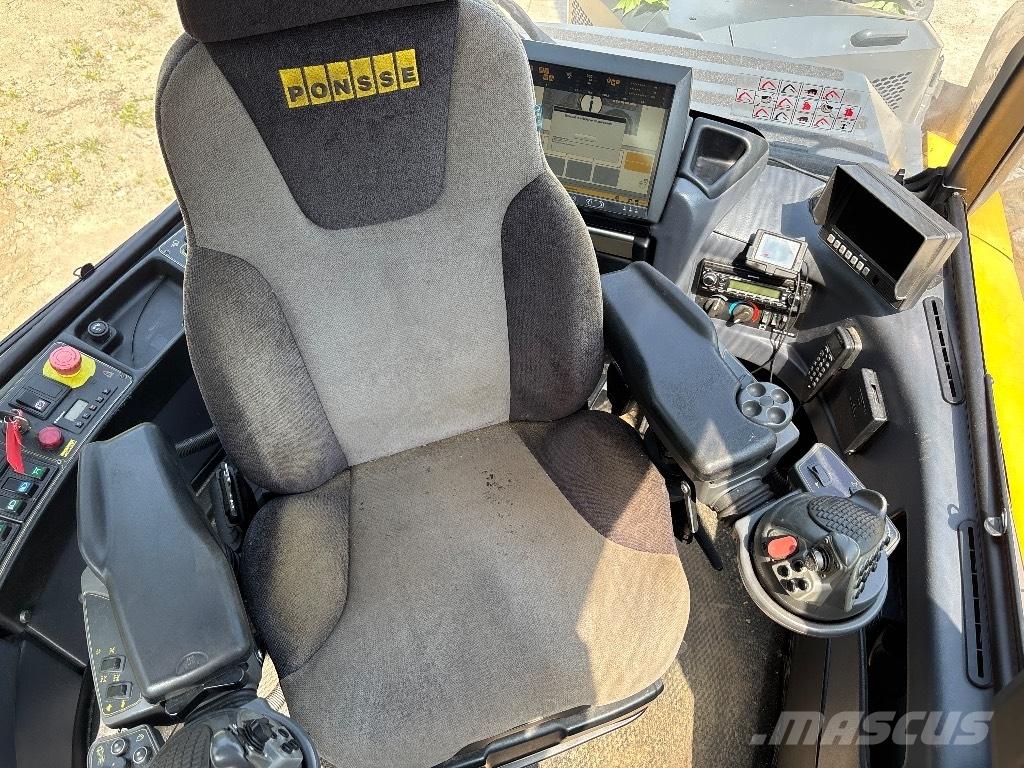 Ponsse Ergo 6W 원목 하베스터