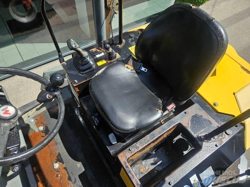 Wacker Neuson DW 60 건설현장 덤프트럭