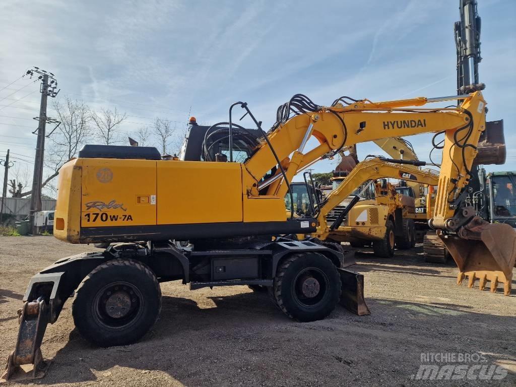 Hyundai R 170 W  휠 굴삭기