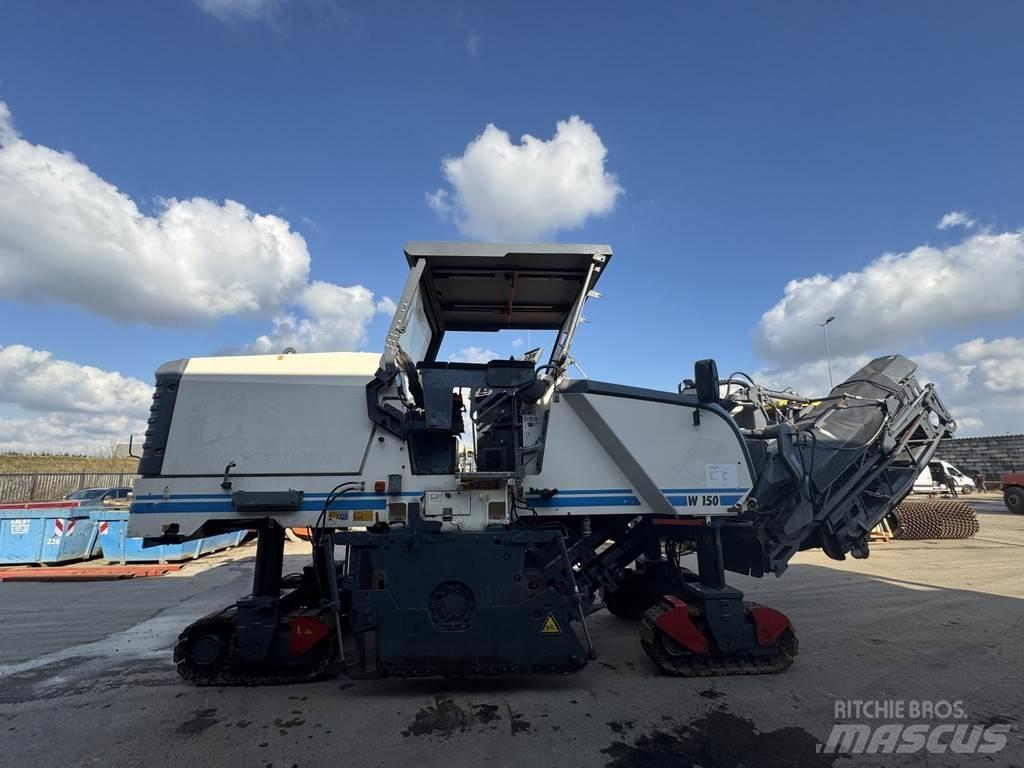 Wirtgen W 150 아스팔트 콜드 밀링 기계