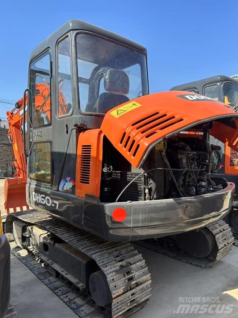 Doosan DH 55 소형 굴삭기 7톤 미만
