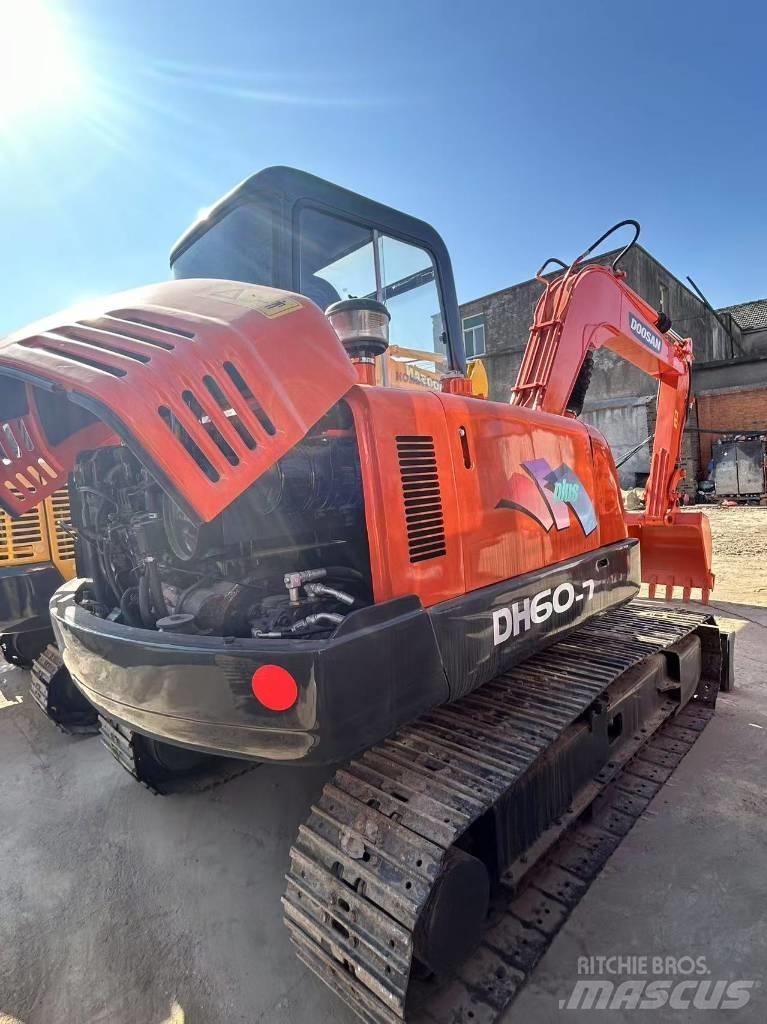 Doosan DH 55 소형 굴삭기 7톤 미만