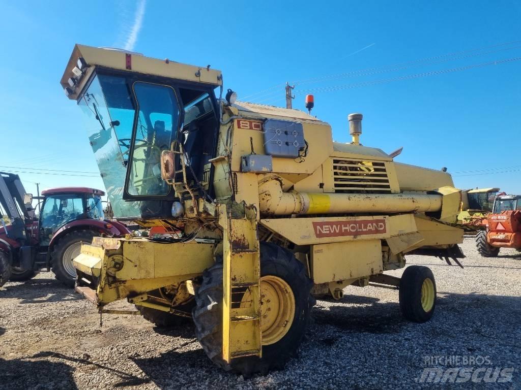 New Holland 8080 콤바인 수확기