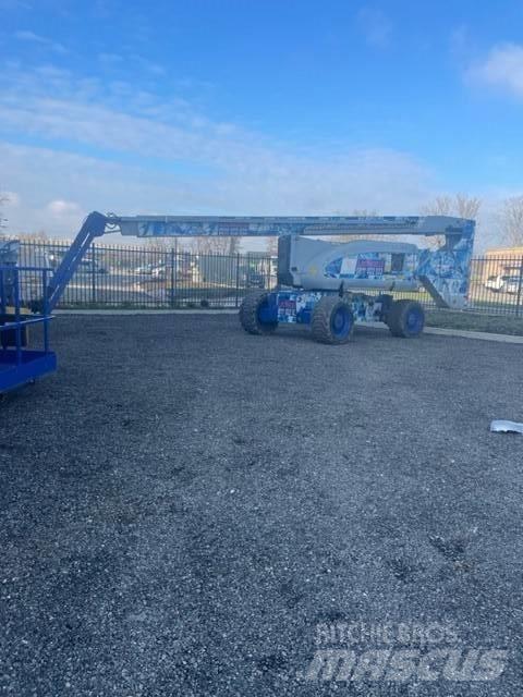 JLG 800 AJ 견인식 전동이동 리프트
