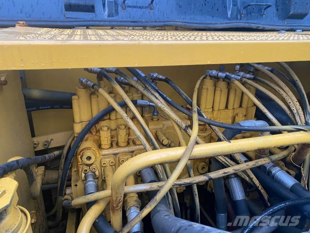 CAT 320 C L 대형 굴삭기 29톤 이상