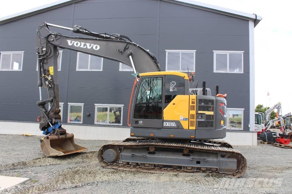 Volvo ECR 235 E 대형 굴삭기 29톤 이상