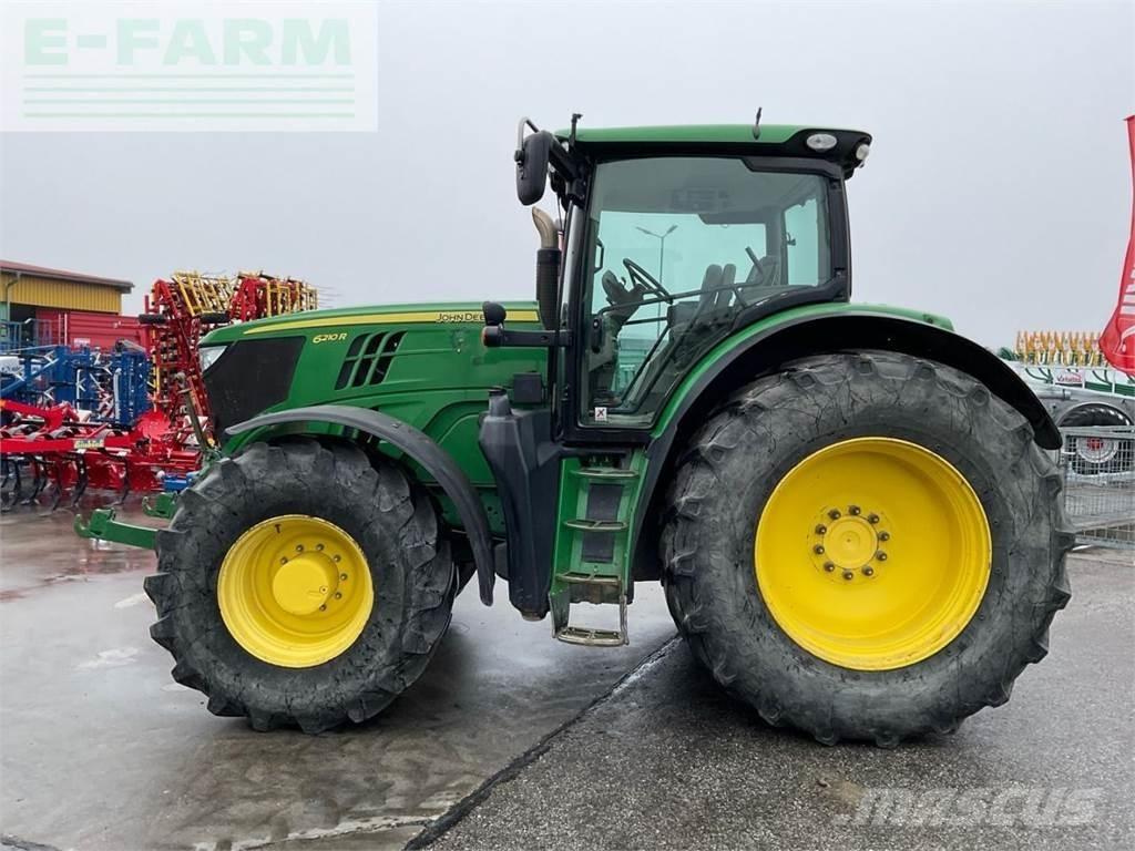 John Deere 6210R 트랙터