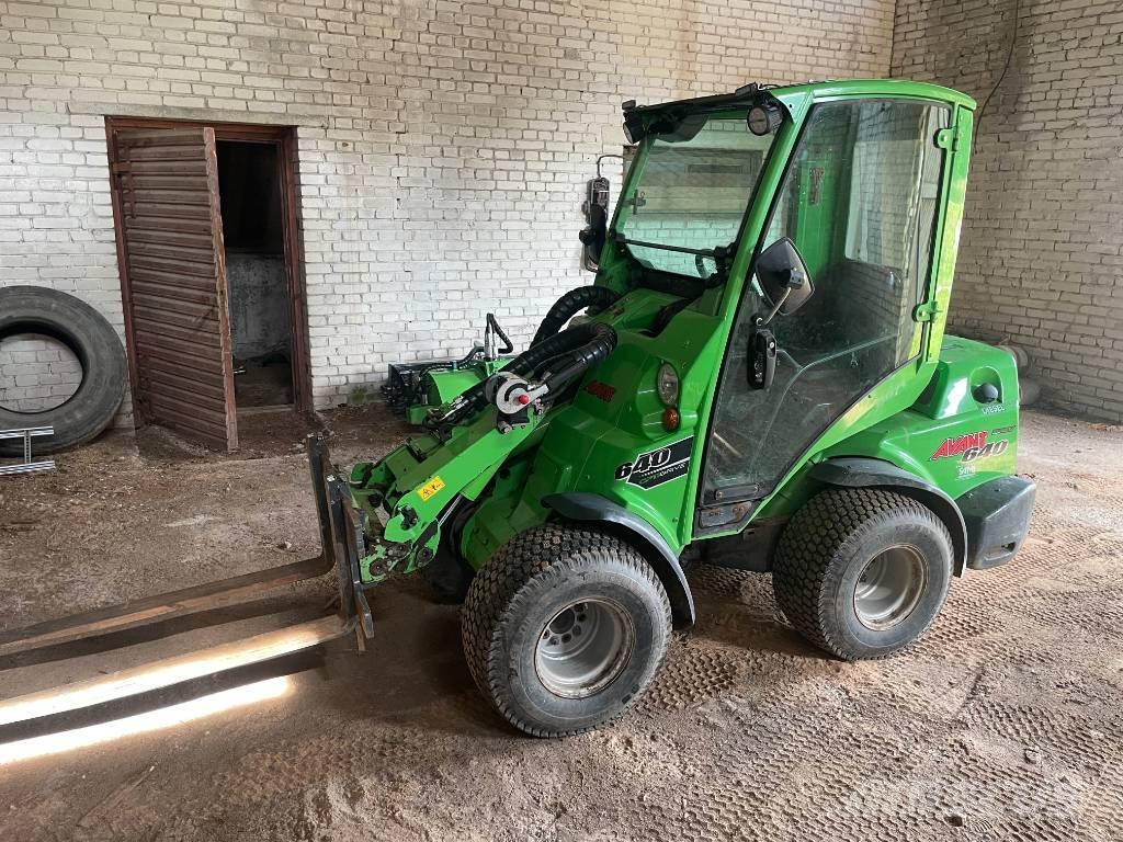 Avant 640  휠로우더