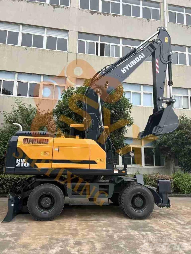 Hyundai HW210  휠 굴삭기