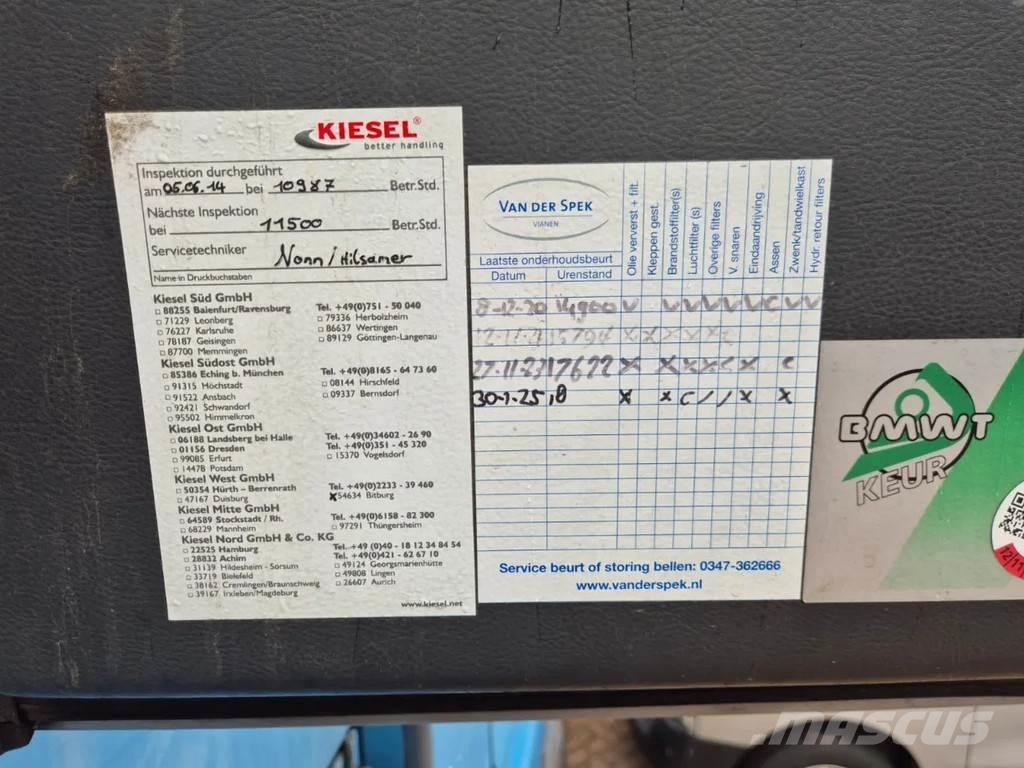 Fuchs MHL454 폐기물/산업 처리기