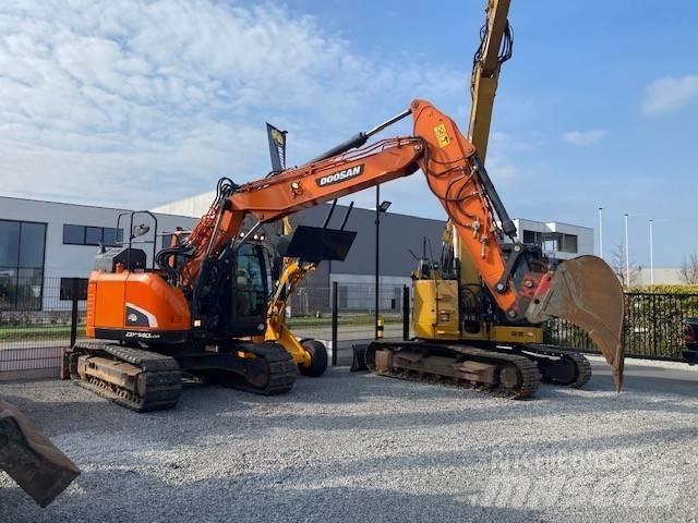 Doosan DX140LCR-5 대형 굴삭기 29톤 이상