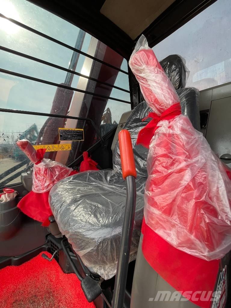 Hitachi ZX 70 중형굴삭기 7톤-28톤