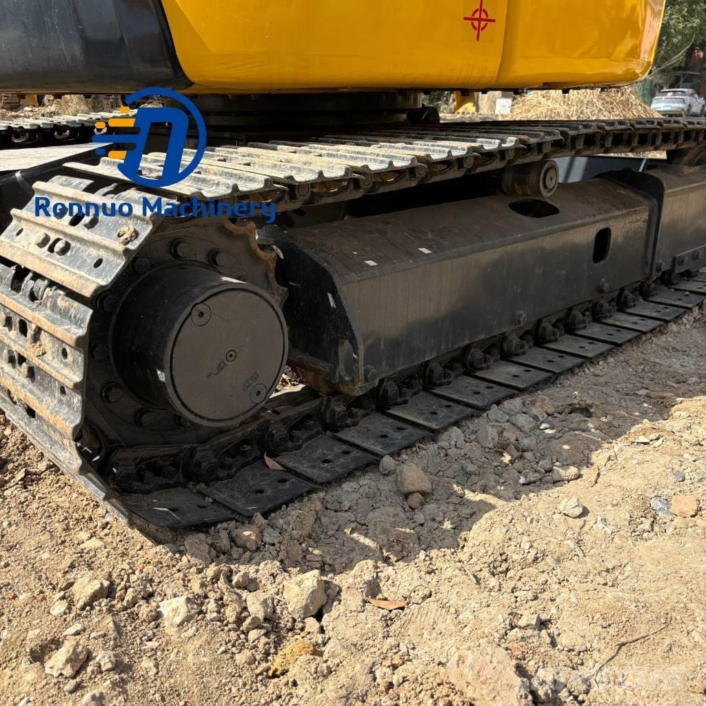 Komatsu PC 40MR 소형 굴삭기 7톤 미만