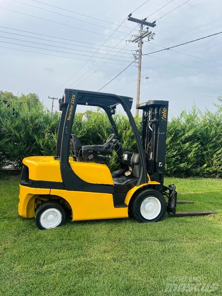Yale 2500D 디젤 지게차