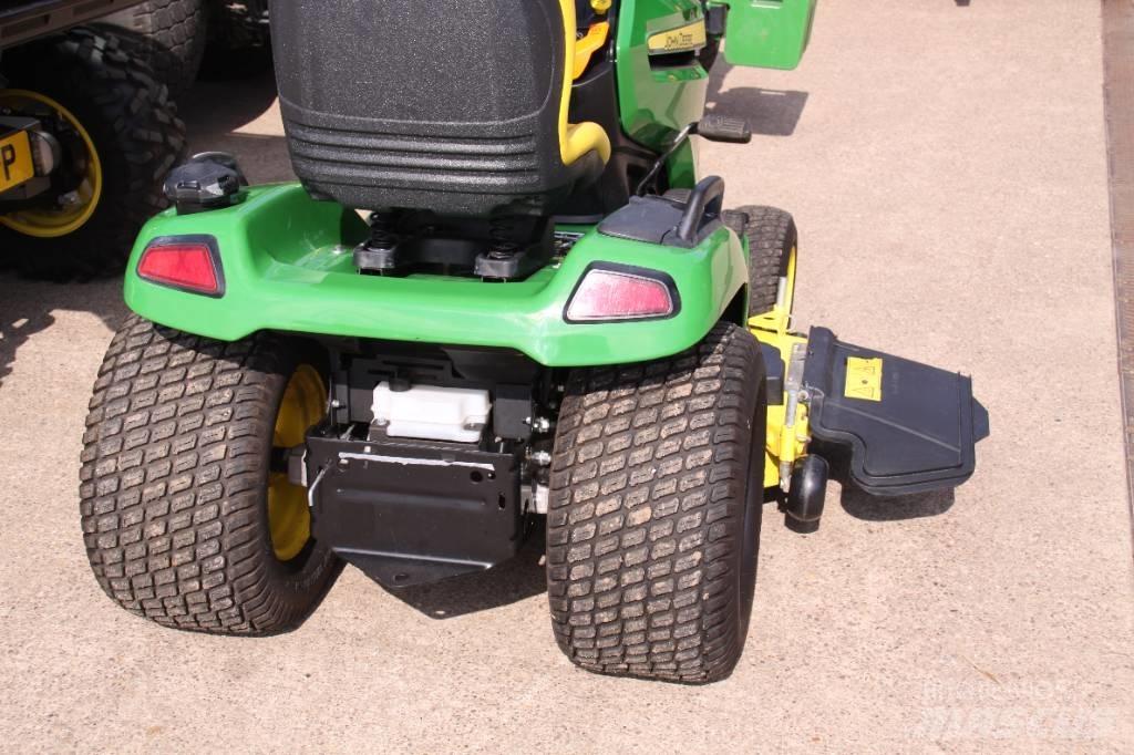 John Deere X 590 탑승형 잔디깎기