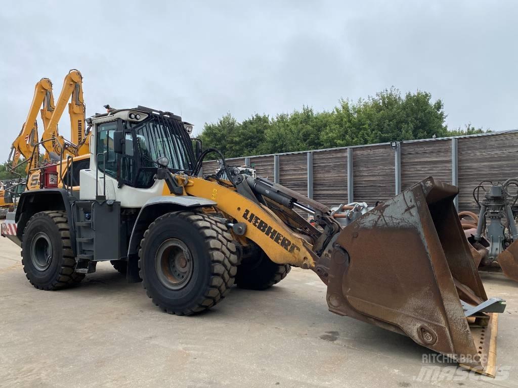 Liebherr L 556  휠로우더
