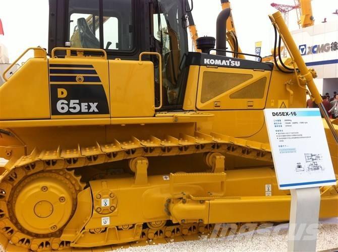 Komatsu d65ex-16 크롤러 도저