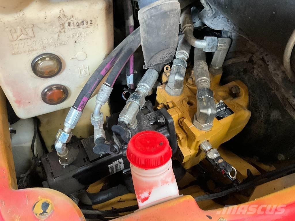 CAT 908 M  휠로우더