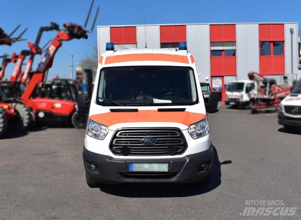 Ford Transit Custom 구급차