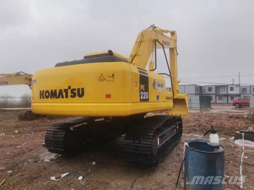 Komatsu PC 220-7 대형 굴삭기 29톤 이상