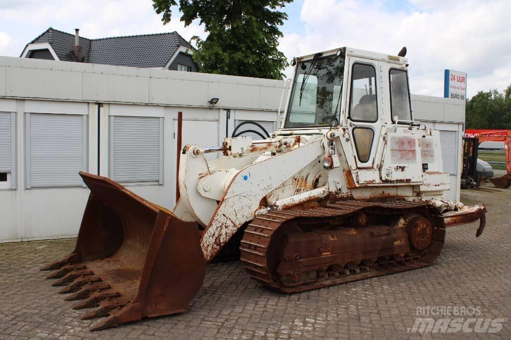 CAT 953 궤도식 로우더