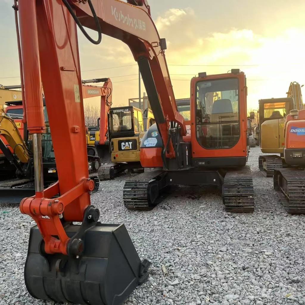 Kubota KX 185-3 중형굴삭기 7톤-28톤