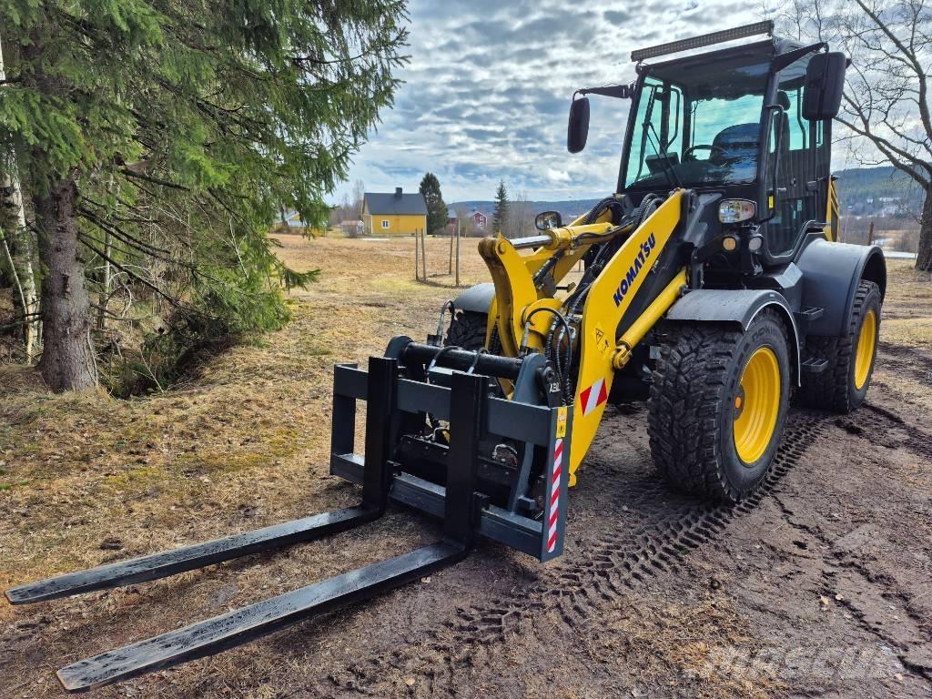 Komatsu WA 100 M  휠로우더