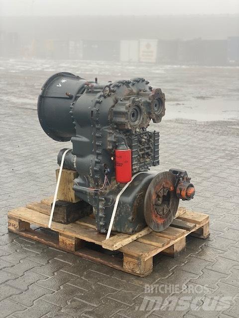 Hitachi ZF 4WG-210 트랜스미션