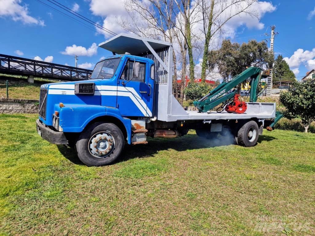 Volvo N 10 덤프 트럭