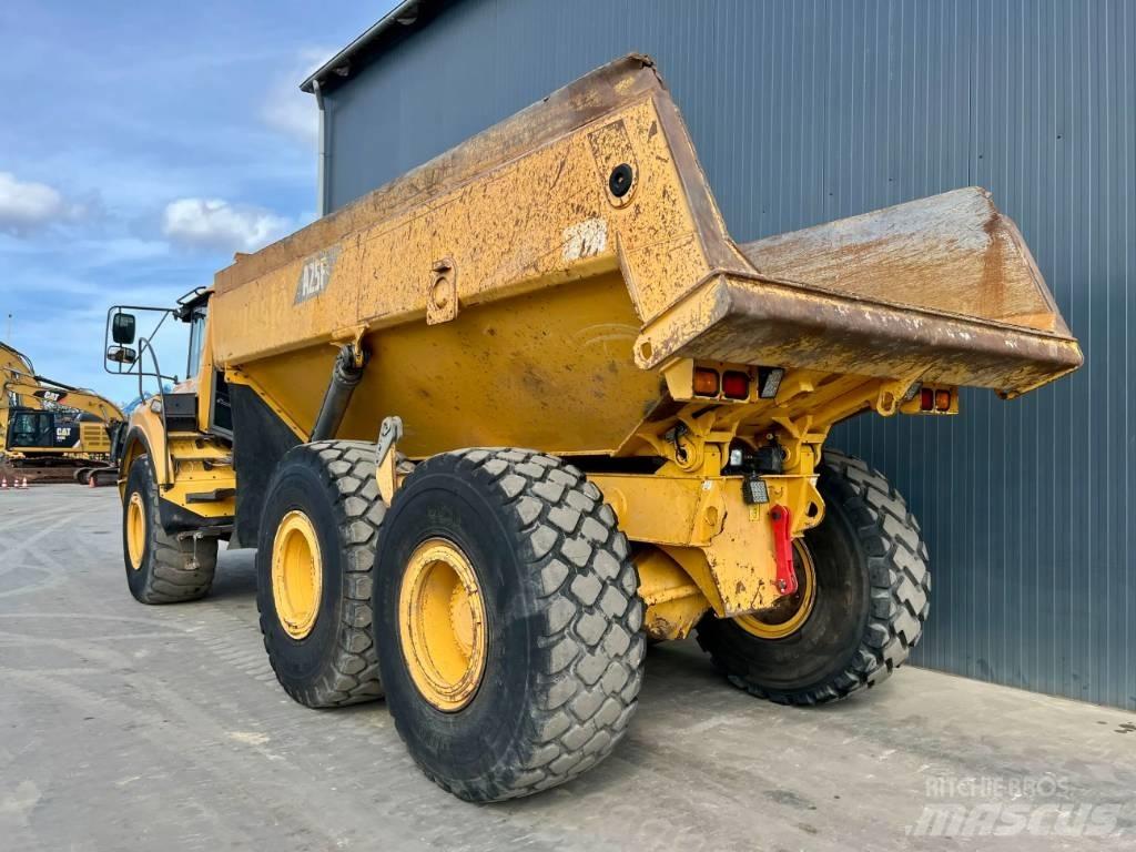 Volvo A25F 연결식 홀러